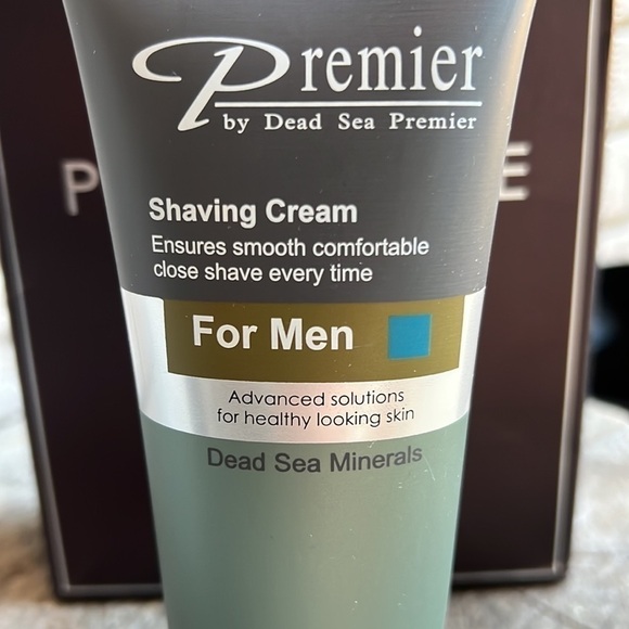 PREMIER Shave and Cleanse Gift Pack - Picture 7 of 9
